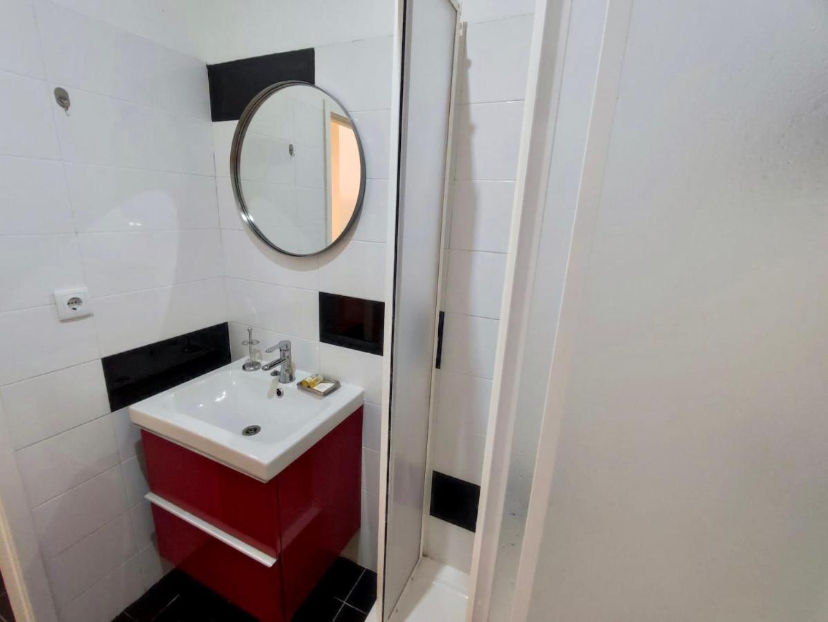 Red Passion Apartment Lisbon Exterior photo
