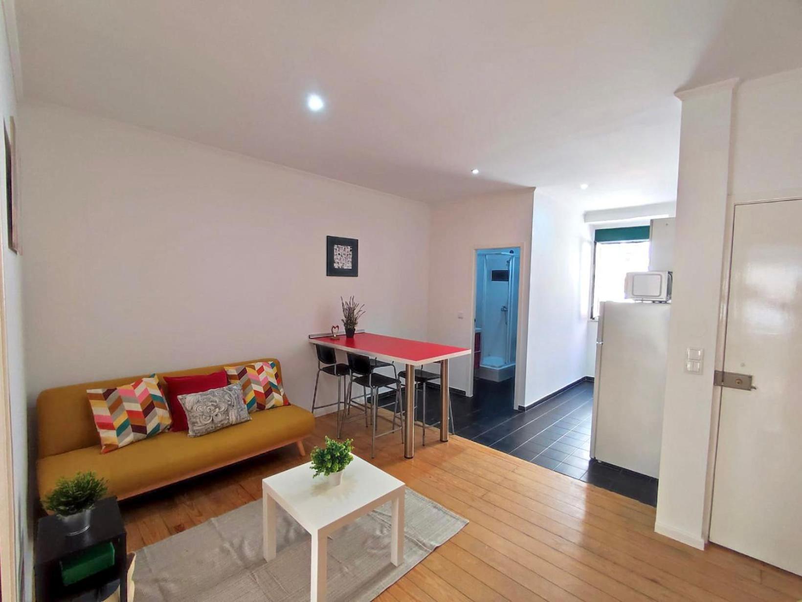 Red Passion Apartment Lisbon Exterior photo